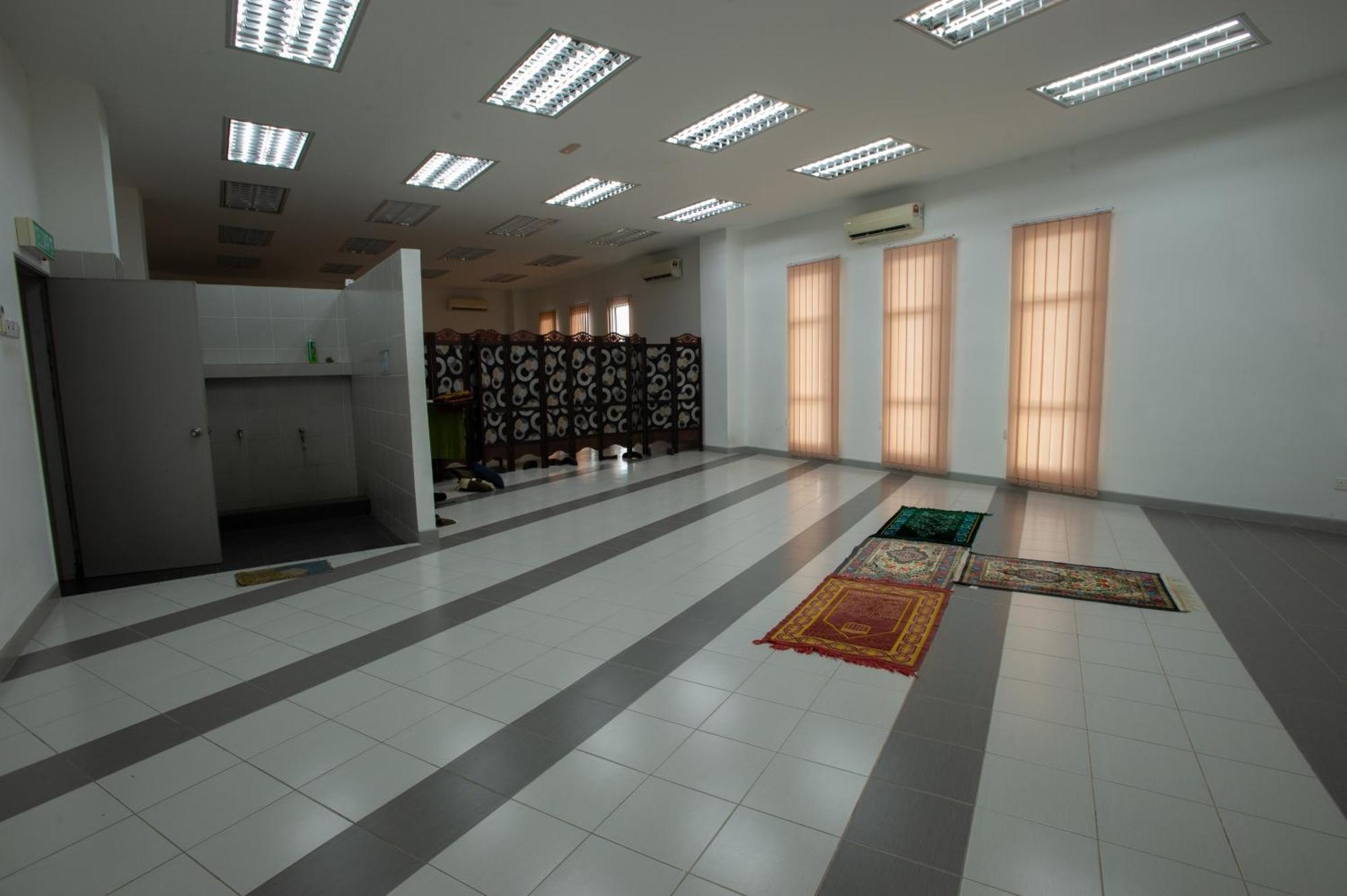 In Centre * Kuala Terengganu